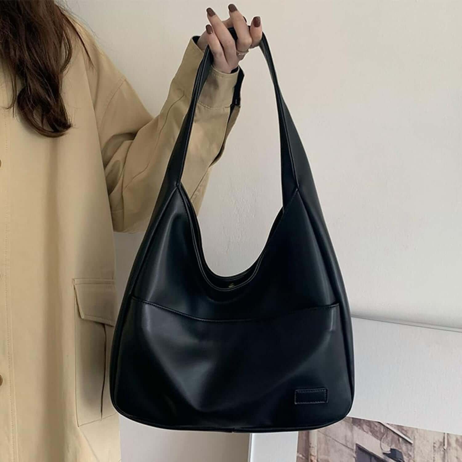 Vegan Leather Shoulder Bag with Spacious Design